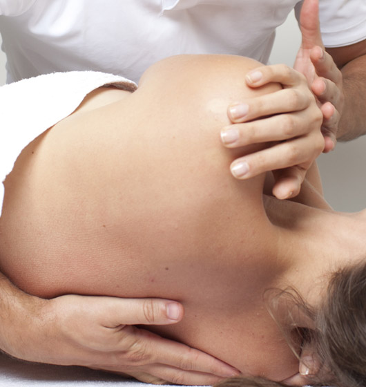 Osteopathische Behandlung in der Heilpraxis von Lindheim